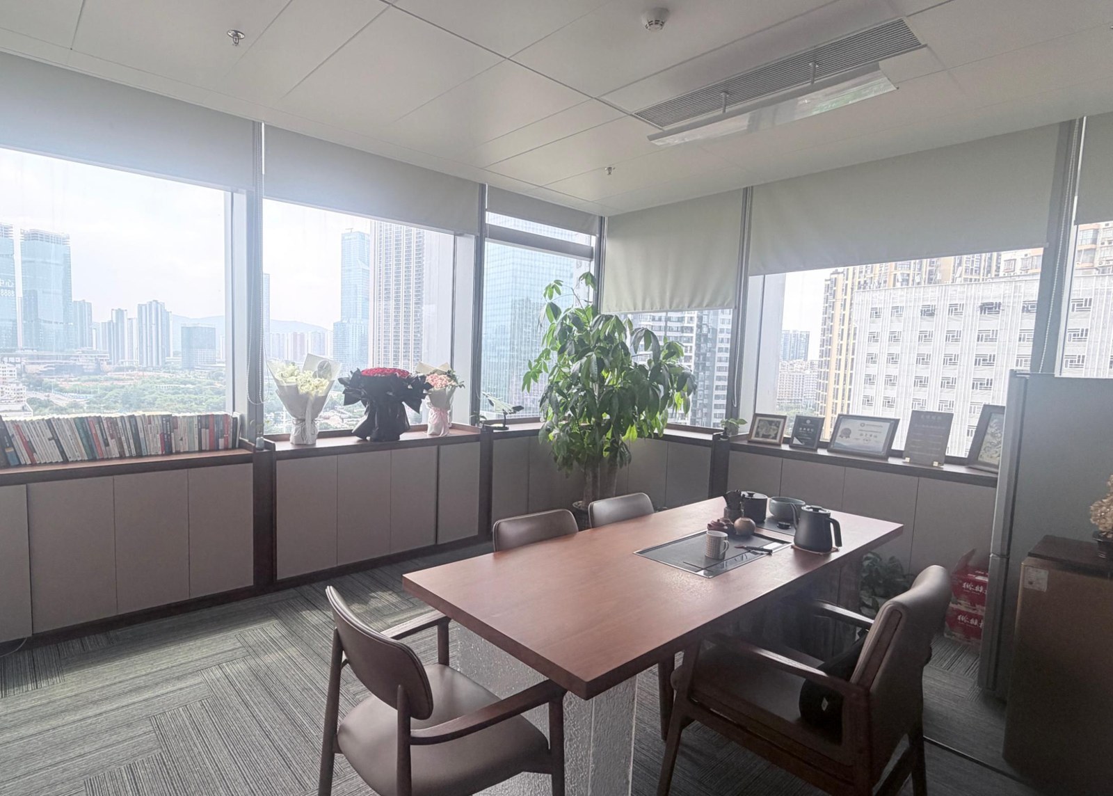 文信办公室会议洽谈区